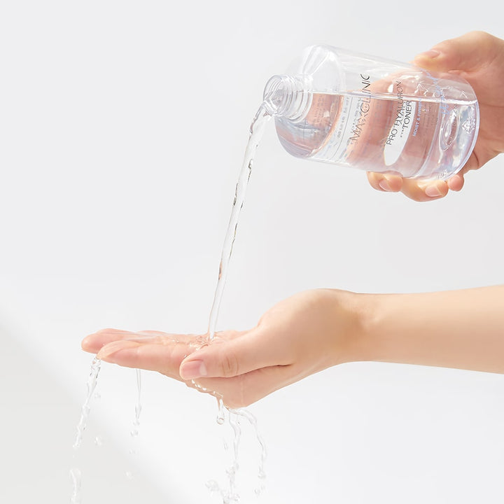 MaxClinic Pro Hyaluron Toner cu 11 tipuri de acid hialuronic 320ml